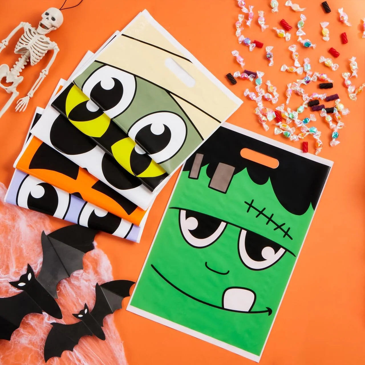 72 Pcs Halloween Treat Bags with Handles, Goodie Bags for Kids, Exchange Classroom Gift Bags for Halloween Party Favors Decorations Supplies